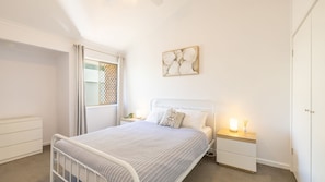 3 chambres, fer et planche à repasser, lit parapluie, Wi-Fi gratuit