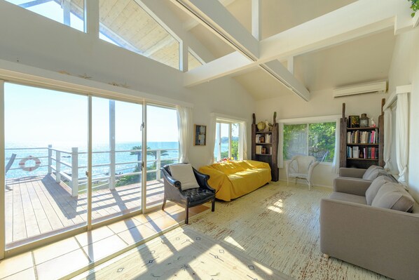 Design Villa, Ocean View | Living area - Miura Bambino (Miura)