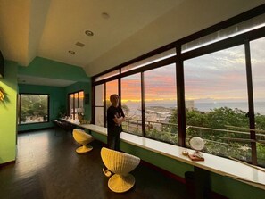 Cafe - Hotel MOANA (Oshima)