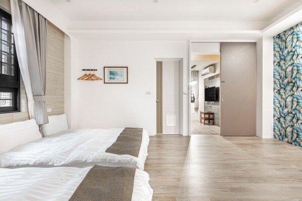 Verduisterende gordijnen, gratis wifi, beddengoed