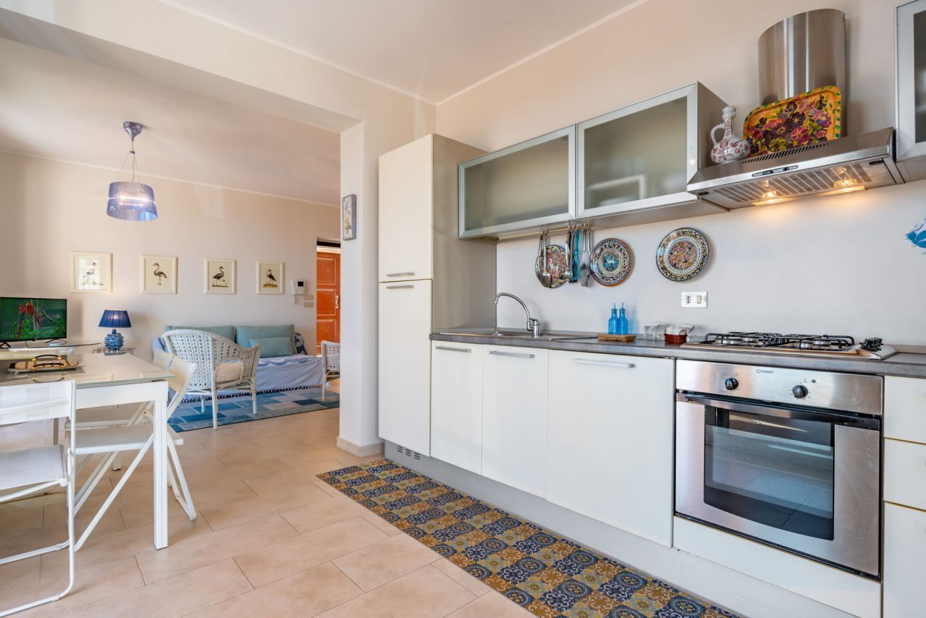 Réfrigérateur, four, plaque de cuisson