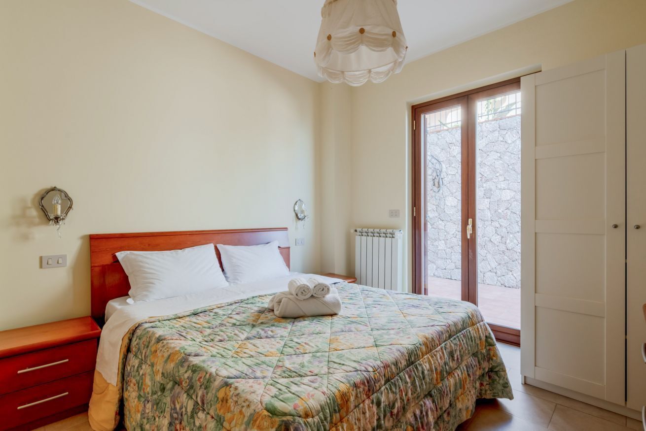 2 chambres, fer et planche à repasser, draps fournis