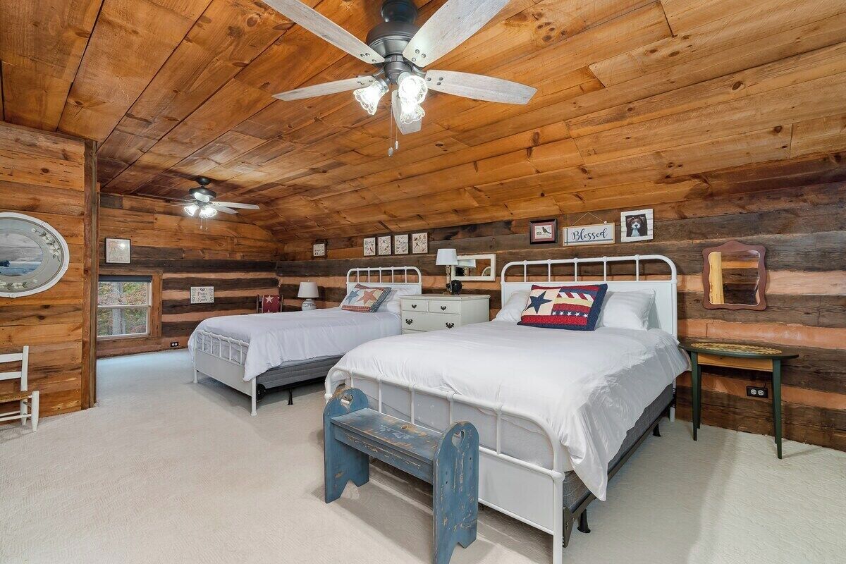 2 多间卧室、熨斗/熨衣板、免费 WiFi、床单