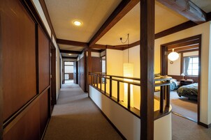 9 bedrooms, free WiFi