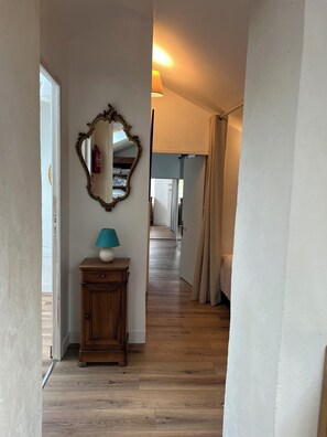 3 Schlafzimmer, Bügeleisen/Bügelbrett, WLAN, Bettwäsche