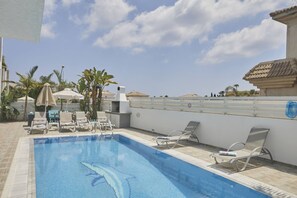Villa, 3 Yatak Odası, Balkon, Bahçe Manzaralı | Havuz | Açık yüzme havuzu 