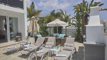 Villa, 3 Bedrooms, Balcony, Garden View | Exterior