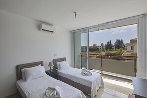 Villa, 3 Yatak Odası, Balkon, Bahçe Manzaralı | 3 yatak odası 