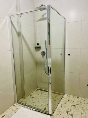 Appartement, 1 slaapkamer, roken, balkon | Badkamer