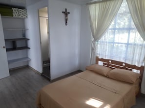 4 chambres, accès au Wi-Fi (inclus)