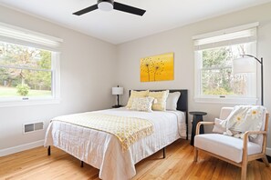 4 Schlafzimmer, Bügeleisen/Bügelbrett, Reisekinderbett, WLAN