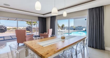 Beachfront, Private Pool, Pizza Oven, Pool Table, Fast Internet, Family Friendly