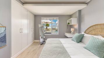5 bedrooms