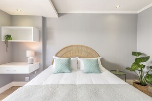 Villa, 5 Bedrooms, Accessible, Private Pool | 5 bedrooms - Beachfront, Private Pool, Pizza Oven, Pool Table, Fast Internet, Family Friendly (Cape Town)