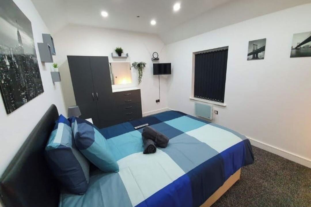 3 bedrooms, WiFi, bed sheets