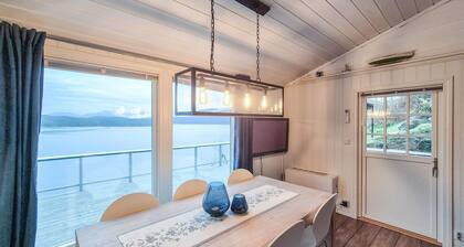 Tolles Haus in Omastrand mit WLAN