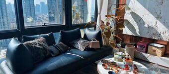 Luxury  1-bedroom condo in riverside heart downtown East Bund Pudong Shanghai