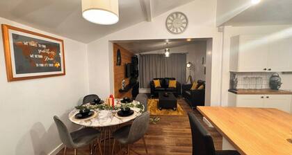 Spacious sheffield lodge