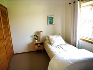 4 bedrooms, bed sheets - Black Head Beach holiday home, views.
 (Black Head)