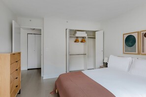 1 chambre, fer et planche Ă repasser, Wi-Fi, draps fournis