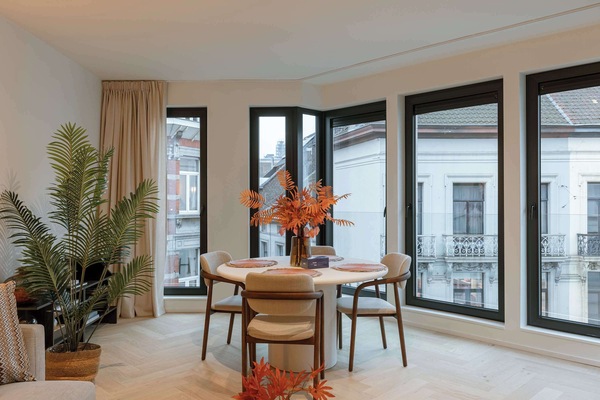 Bright and elegant dining room with great view