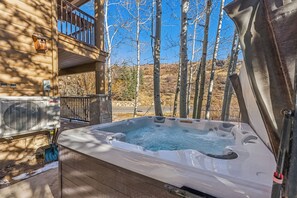 مغطس سبا خارجي