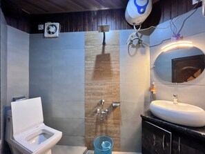 Rom – standard | Bad | Tøfler