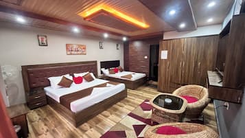 Luksus-firemannsrom, balkong, fjellutsikt | Wi-fi (inkludert)