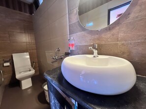 Deluxe Double Room, Balcony, Mountain View | Bathroom | Slippers - TRADITIONAL HOTEL AND RESTAURANT (Kurseong)