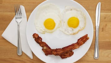 Free daily English breakfast