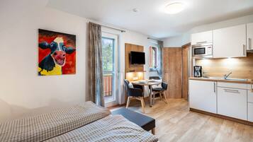 1 bedroom, free WiFi, bed sheets