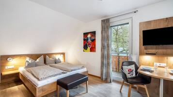 1 bedroom, free WiFi, bed sheets