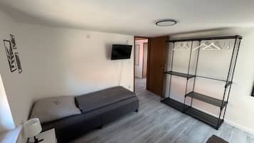 4 bedrooms, free WiFi, bed sheets