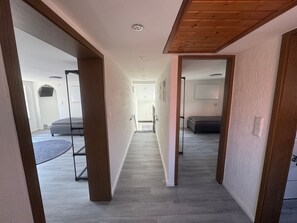 Interior - Holiday Home 'M Und S - Landidyll Am Weiher' with Lake View, Private Terrace and Wi-Fi (Harsum)