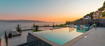 Spectacular Bol Island Sea View Villa With Pool