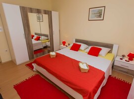 Apartment (Two Bedroom Apartment) | 2 bedrooms, cribs/infant beds, free WiFi