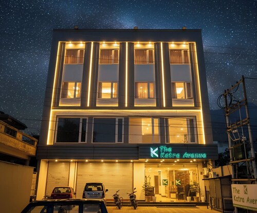 Hotel The Katra Avenue