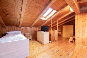 3 camere