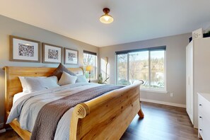 7 soverom, strykejern/-brett, internettilgang og sengetøy