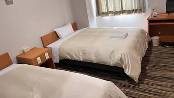 Habitación básica con 2 camas individuales, fumadores | Wifi gratis y ropa de cama