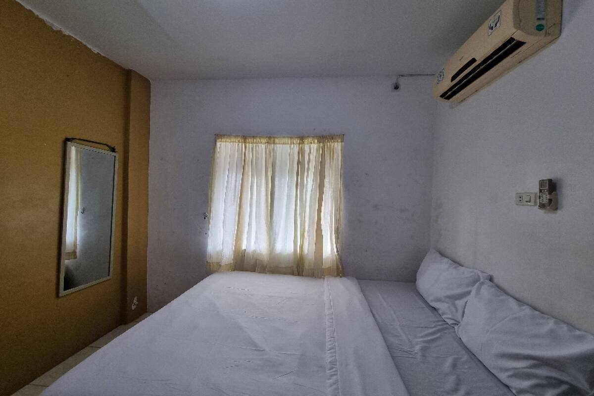 Standard Double Room | Bed sheets