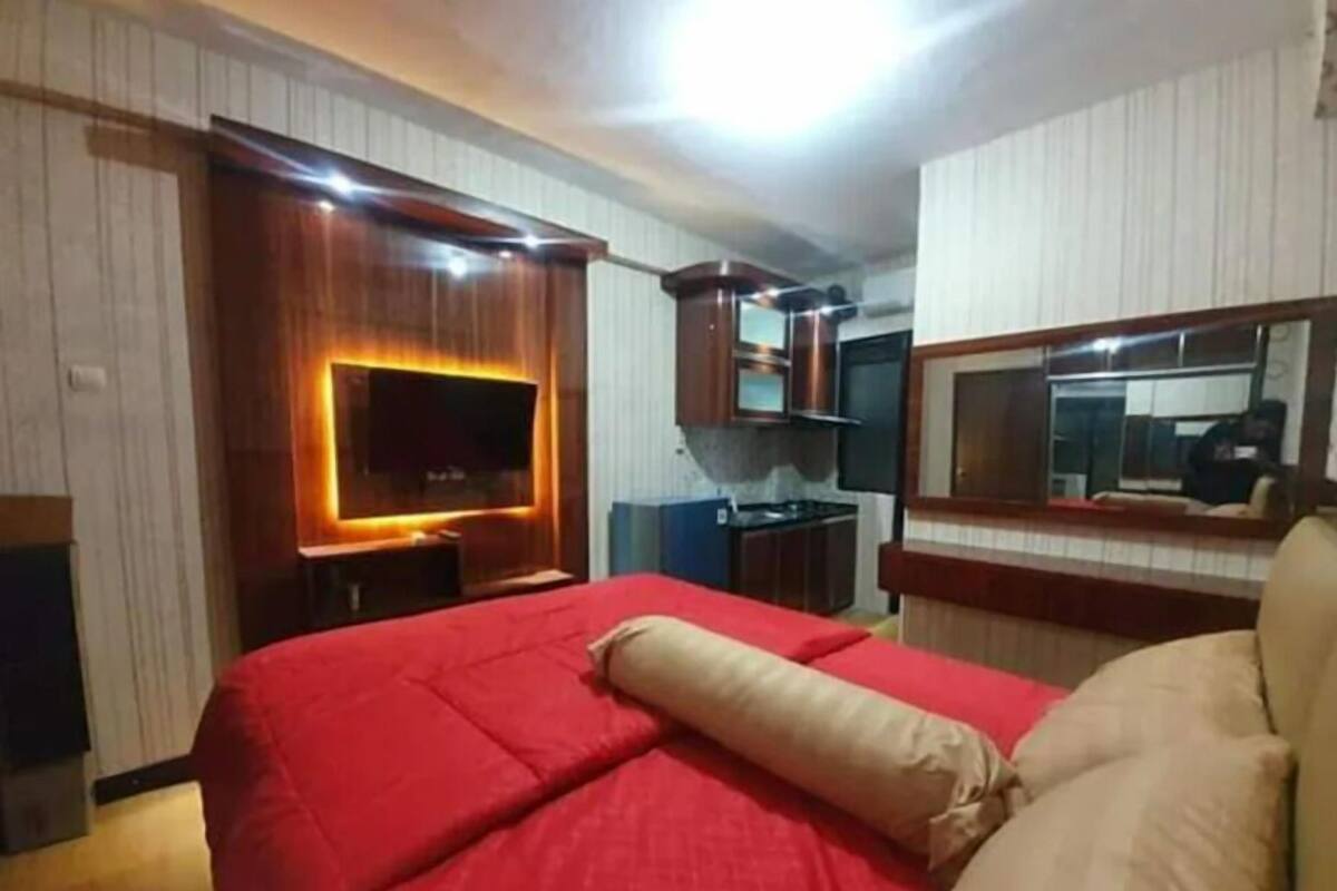 1 bedroom, desk, free WiFi, bed sheets