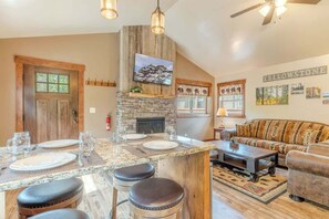 TV, fireplace, offices