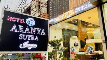 Fachada da propriedade