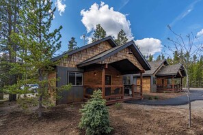 Exterior - Montana Cabin Summary (West Yellowstone)