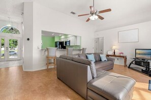 Living area - Casa Grace, villa near Disney

 (Davenport)