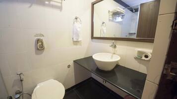 Quarto luxo | Banheiro | Sabonete, shampoo, papel higiênico