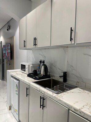 65-inch flat-screen TV with satellite channels - Qimam Park 5 Abha (Abha)