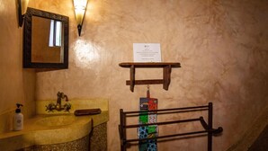 Interior - Coconut romantic Double Room (Jambiani)