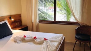 Room - Deluxe apartment for 2 people with AC, openplan  kitchen and AC Villa Bahati (Jambiani)